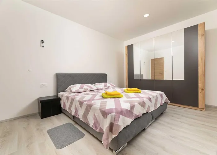 度假居 House George With Heated Pool